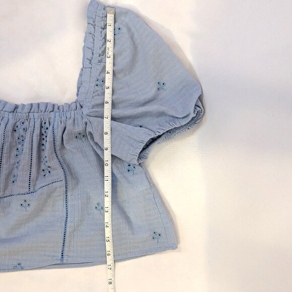 Zara | Cotton Cropped Short Puff Sleeve Light Blue Eyelet Top | Medium - Picture 9 of 12